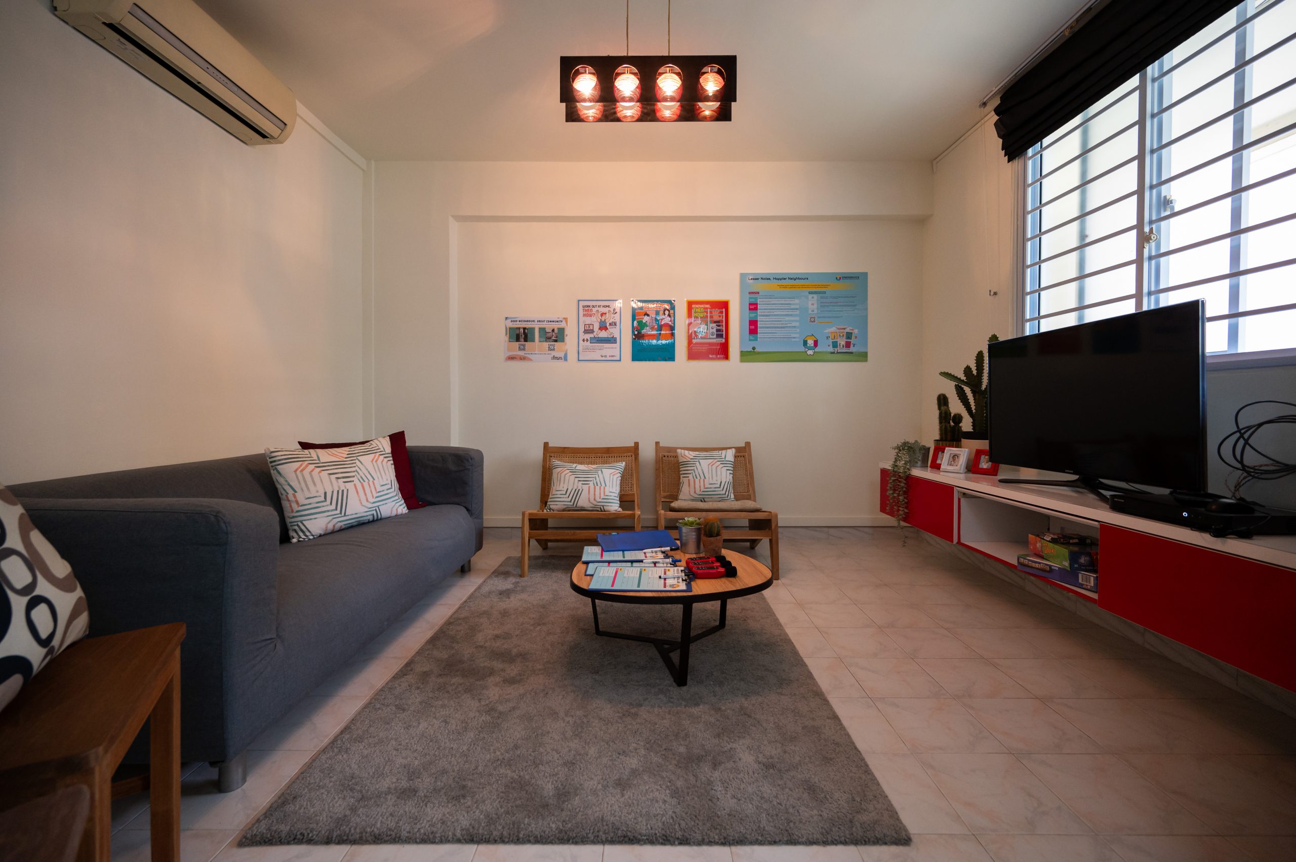 A thoughtfully fitted out living room to house participants role-playing as affected neighbours 