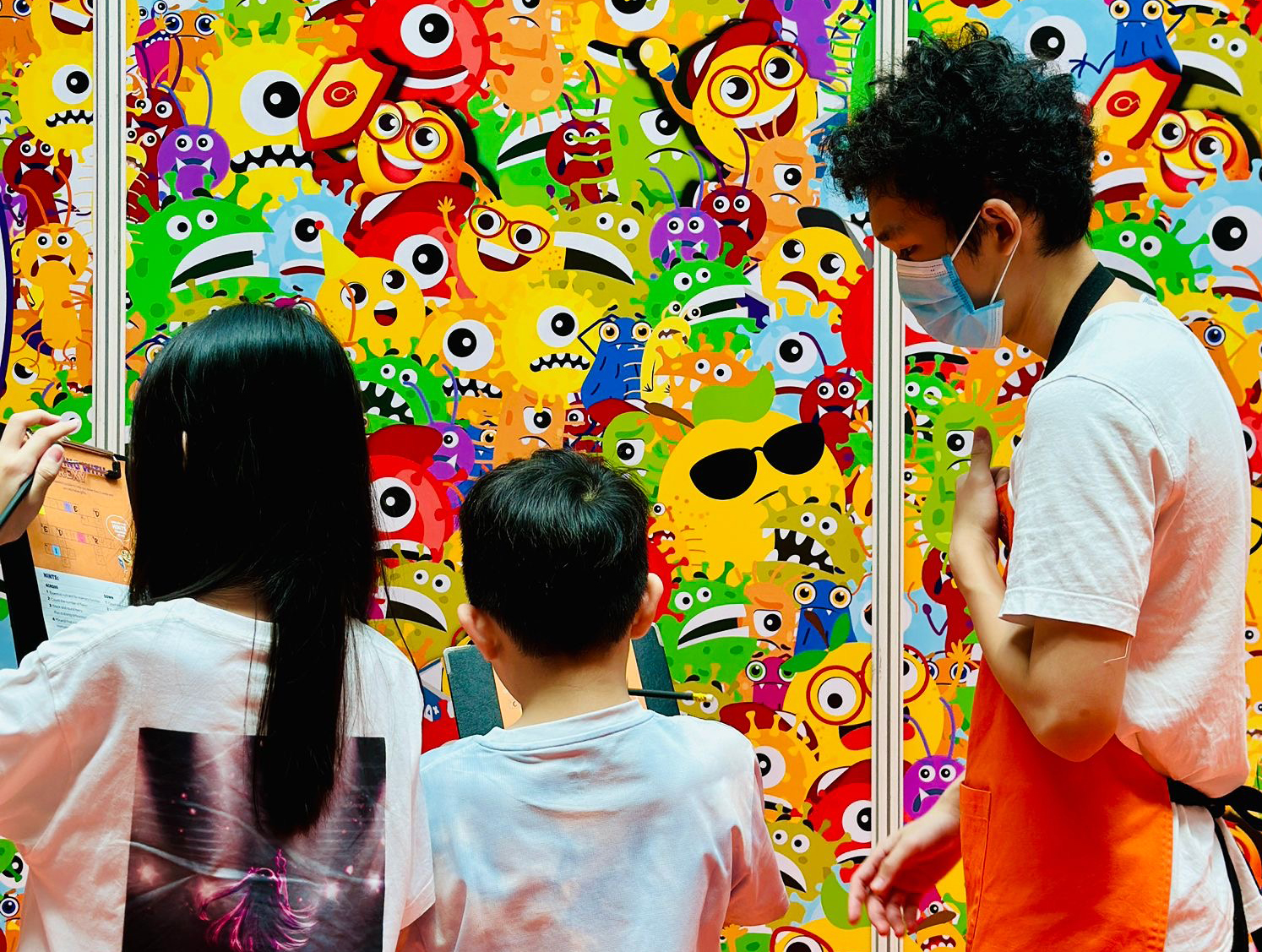 Can you spot Rexy amongst all the bacteria?